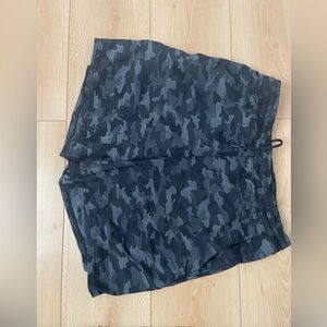 Lululemon pace breaker shorts